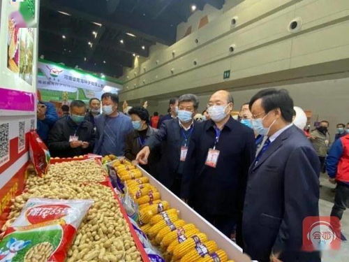 7月5日,來鄭州國際會展中心看農業 芯片